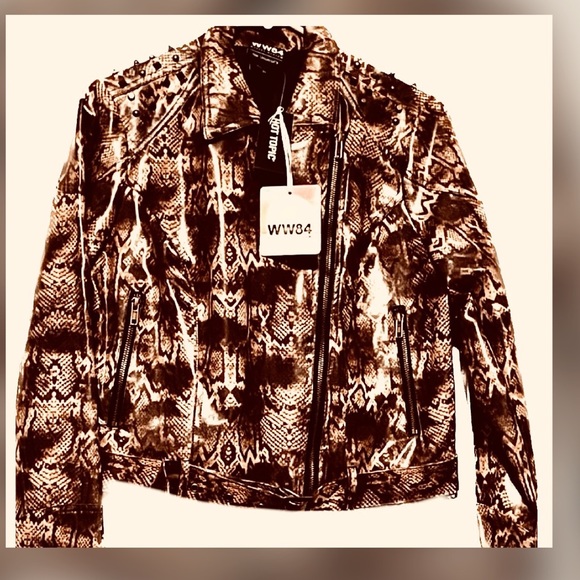 WW84 Jackets & Blazers - New with Tags Universe Wonder Woman 1984 Snake Print Crop Motto Jacket Size 3XL